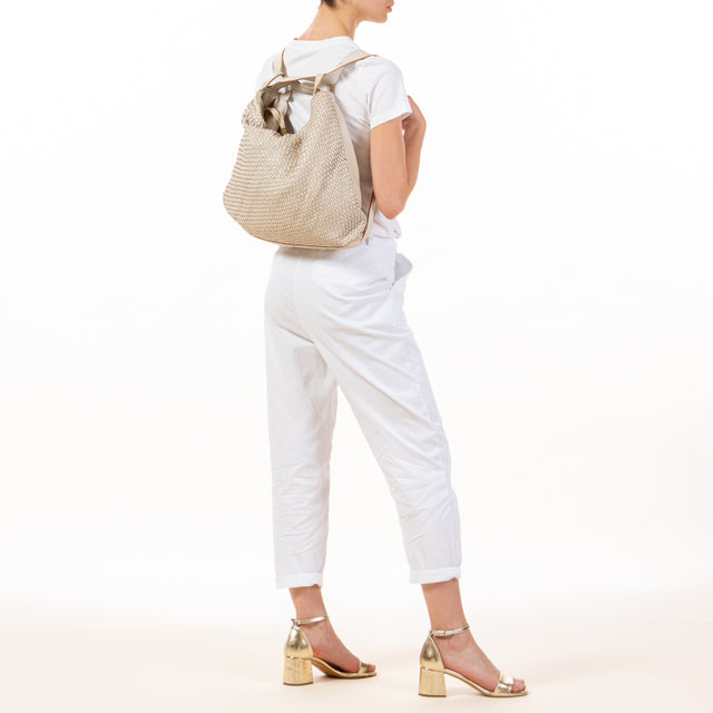 Zeroassoluto - Borsa zaino in pelle intrecciata - gesso