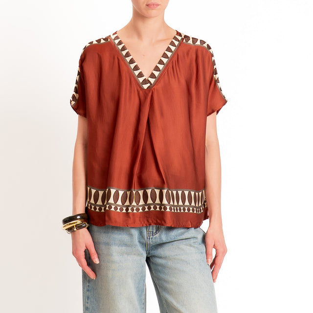 Anonyme-Blusa fantasia in satin scollo a v - brick/sand/moro