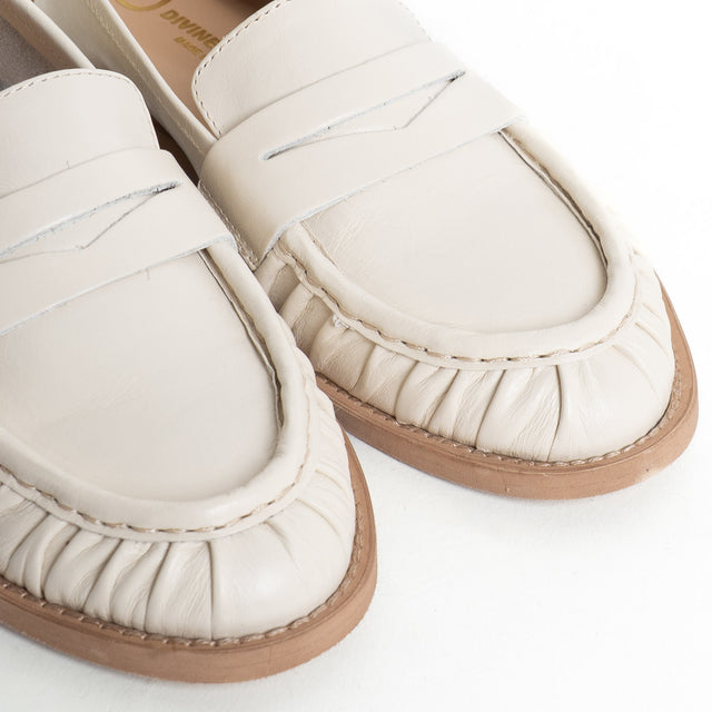 Divine Follie-Mocassino in pelle - off white