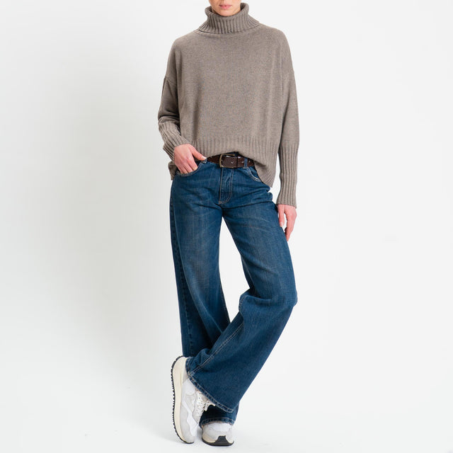 Tensione in-Maglia collo alto misto cashmere - castoro