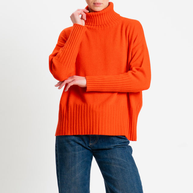 Tensione in-Maglia collo alto misto cashmere - arancio