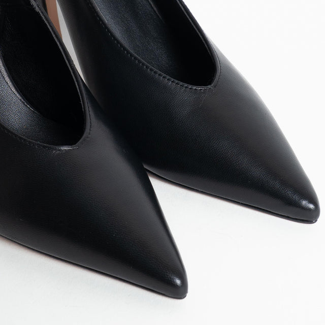 Ovyè- Slingback a punta con tacco - Nero