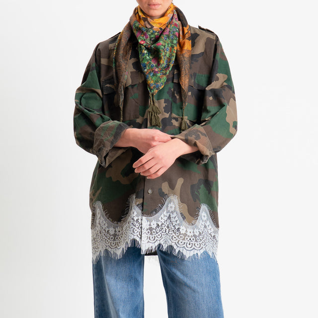 Philia Loft-Giacca Camicia VINTAGE con foulard - camouflage/ocra/verde
