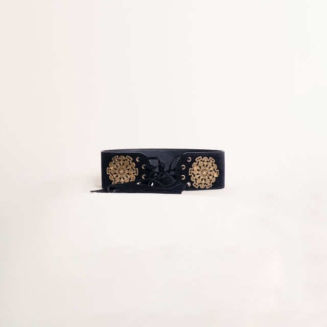 Tensione in-Cintura alta effetto suede con applicazioni - nero