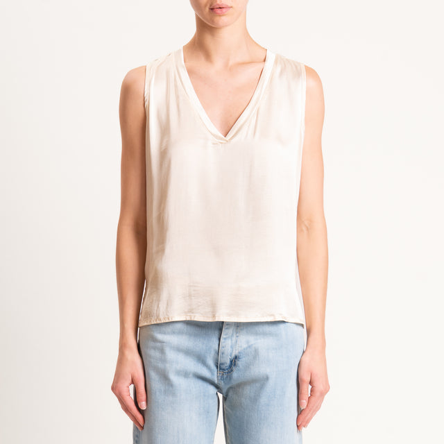 Tensione in-Top satin scollo v spacchi laterali - burro