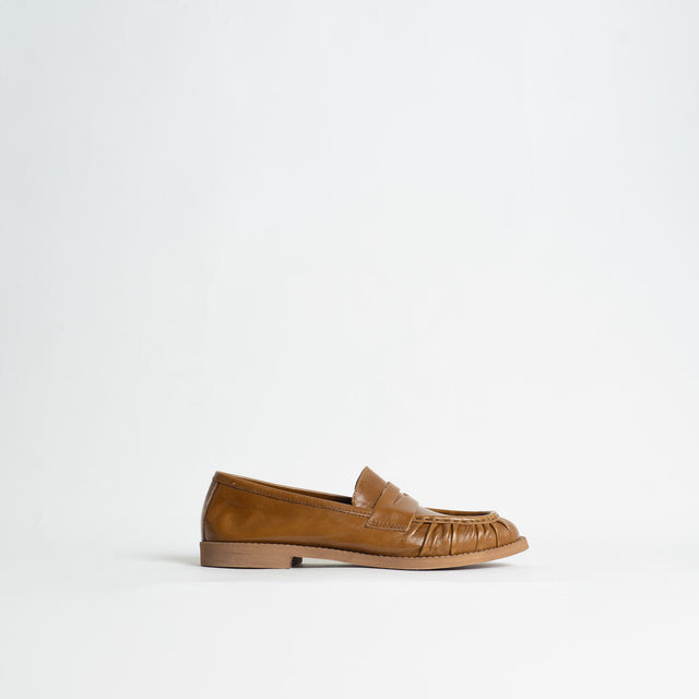 Divine Follie-Mocassino in pelle - cuoio