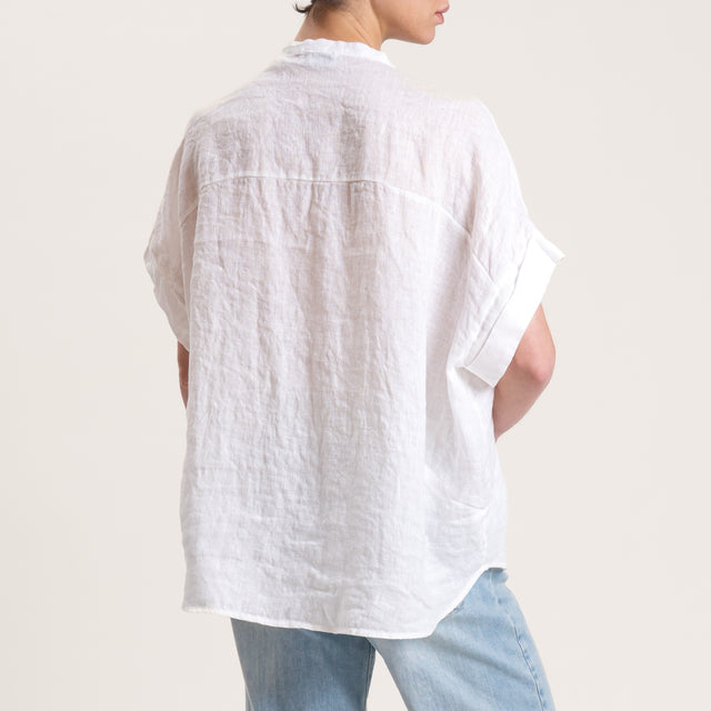 Motel-Camicia in lino con spilla - bianco