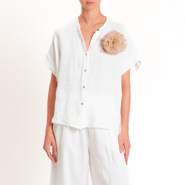 Motel-Camicia 100% lino con spilla fiore - panna
