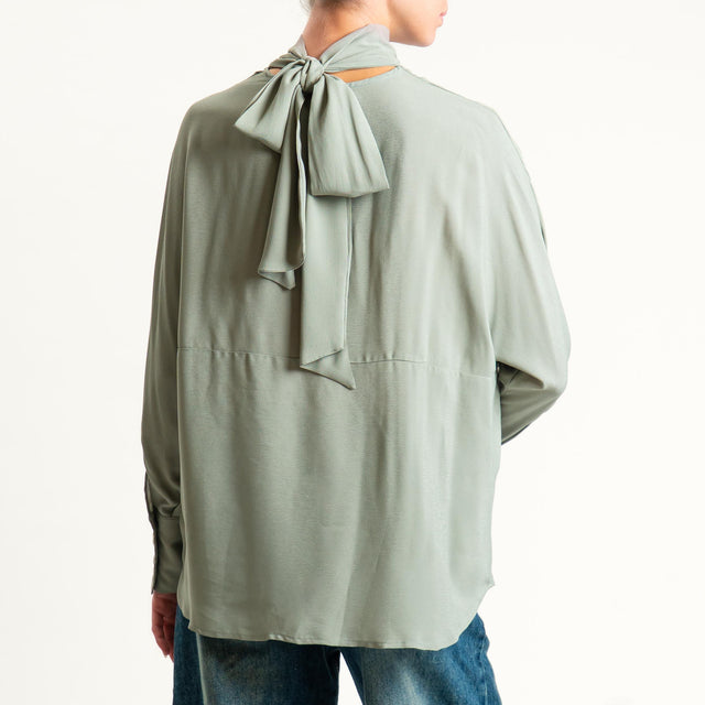 Dixie-Blusa bottone dietro con fiocco - salvia