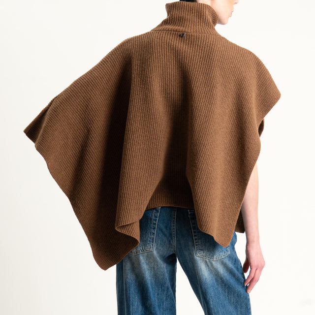 Dixie-Maglia poncho asimmetrica coste inglese - castagna