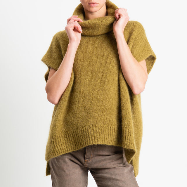 Dixie-Maglia mohair smanicata collo alto - olio
