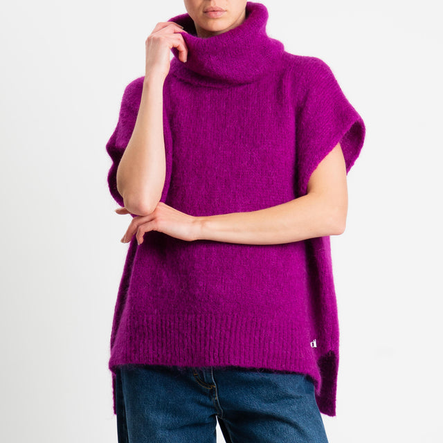 Dixie-Maglia mohair smanicata collo alto - ortensia