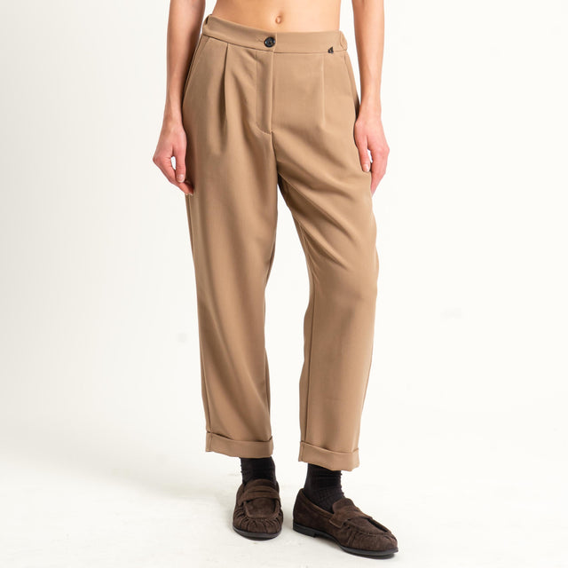 Dixie-Pantalone con pinces elastico dietro - cammello