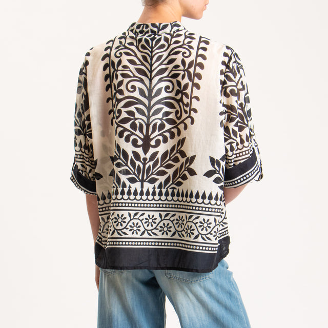 Haveone-Camicia mussola collo coreana fantasia - latte/nero