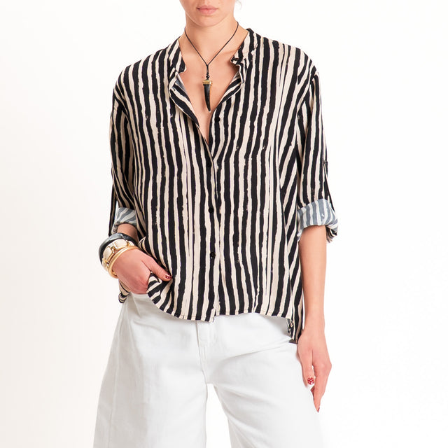 Haveone-Camicia fantasia righe collo coreana - sand/nero