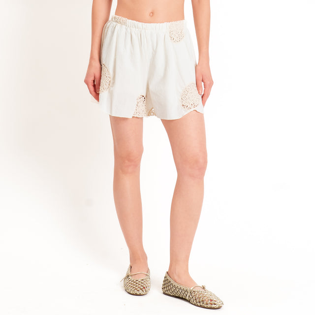 Haveone-Shorts mussola con ricami - burro