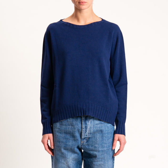 Kontatto-Maglia girocollo spacco dietro - blu