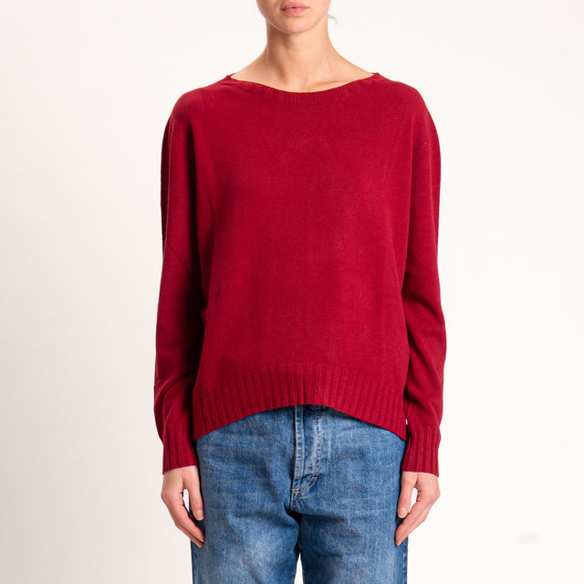 Kontatto-Maglia girocollo spacco dietro - cherry