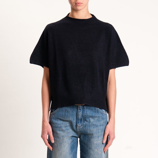 Kontatto-Maglia scatola mezza manica spacchi laterali - Nero