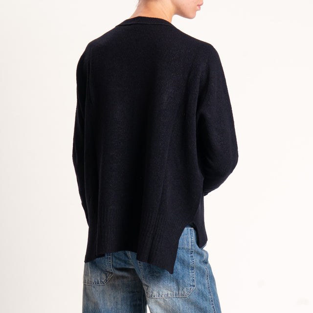 Kontatto-Maglia scollo v spacchi laterali - nero