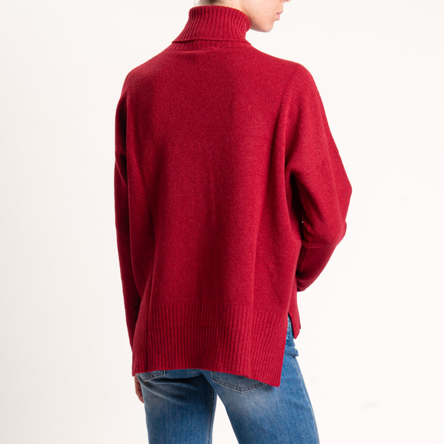 Kontatto-Maglia collo alto spacchi laterali - cherry
