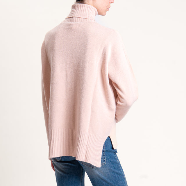 Kontatto-Maglia collo alto spacchi laterali - rosa