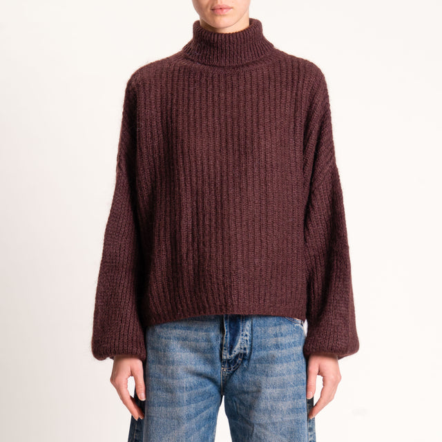 Kontatto-Maglia mohair collo alto coste inglesi - mogano