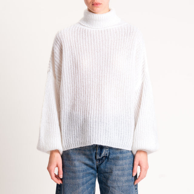 Kontatto-Maglia mohair collo alto coste inglesi - panna