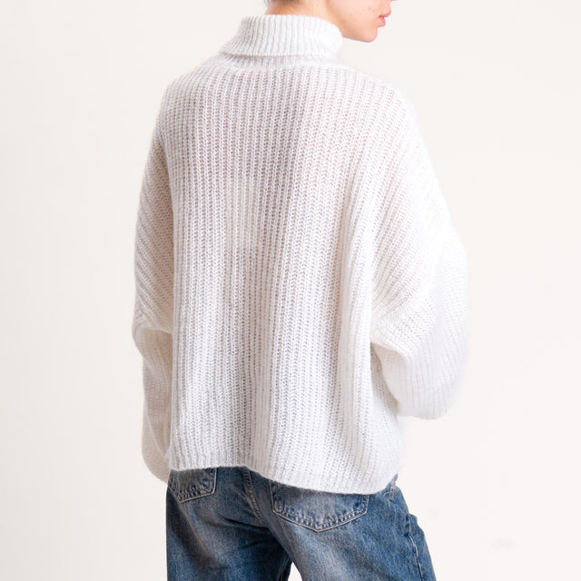 Kontatto-Maglia mohair collo alto coste inglesi - panna