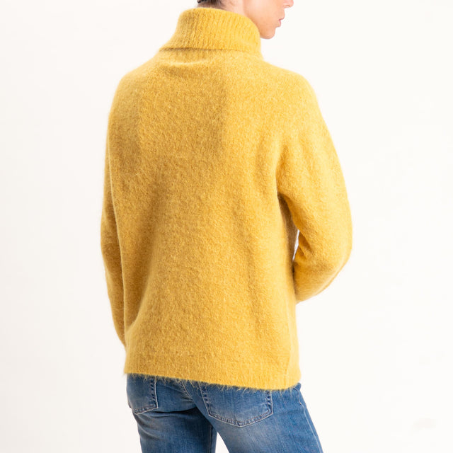 Kontatto-Maglia collo alto misto alpaca - mostarda