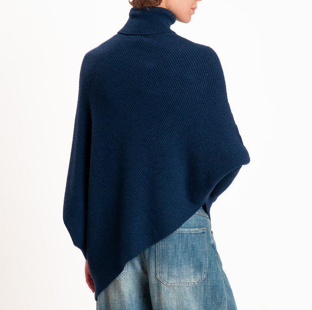 Kontatto-Maglia collo alto asimmetrica a coste - blu