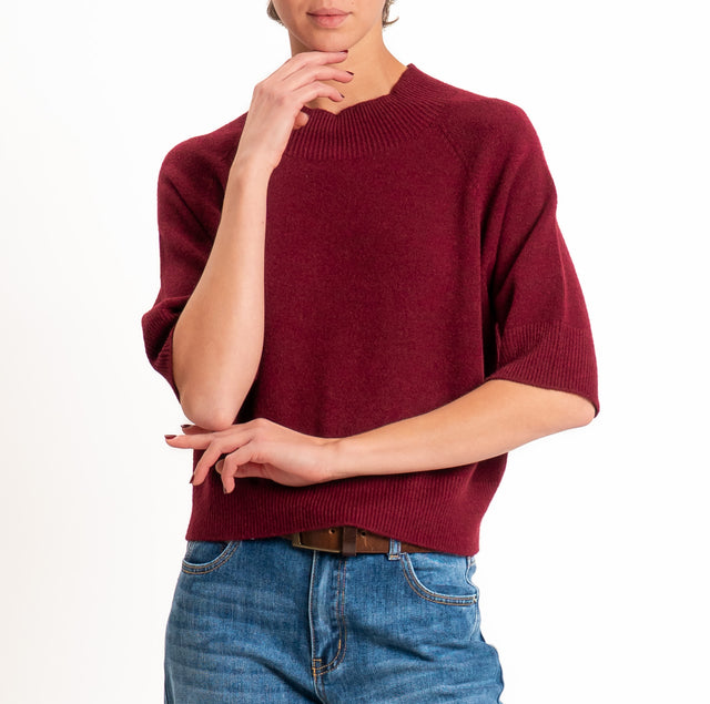 Kontatto-Maglia cropped collo cratere - marsala
