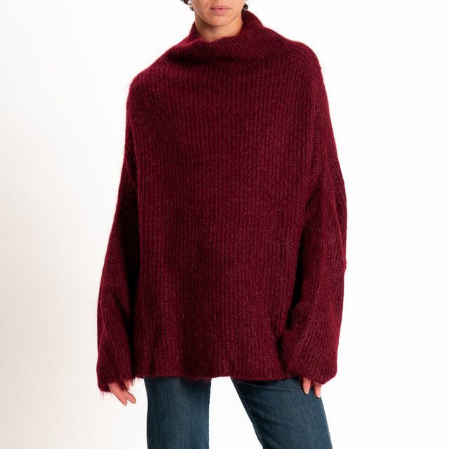Kontatto-Maglia collo cratere a coste mohair - marsala