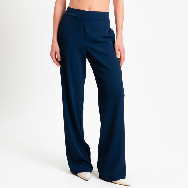 Kontatto-Completo blusa e pantalone tessuto fluido - blu