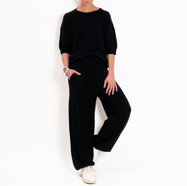 Kontatto QS knit trousers with pockets - black