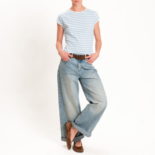 Motel-T-shirt righe a costine elasticizzata - panna/celeste