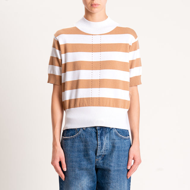 Motel-Maglia righe collo montato - panna/cammello
