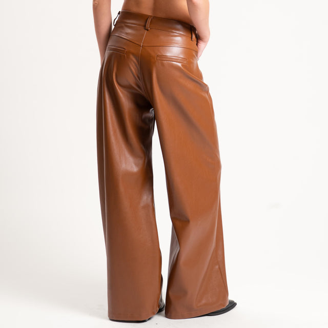 Motel-Pantalone similpelle wide leg - cuoio