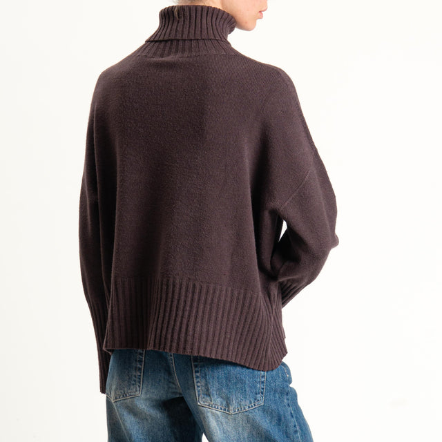 Motel-Maglia scatola collo alto bordi a coste - moro