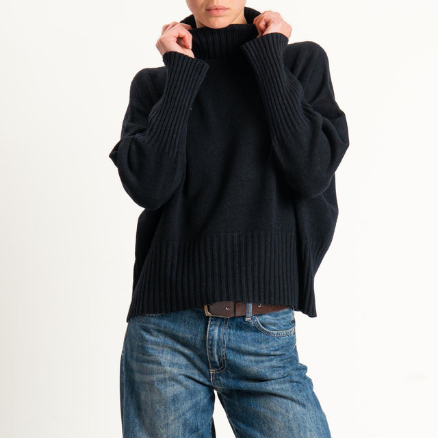 Motel-Maglia scatola collo alto bordi a coste - nero