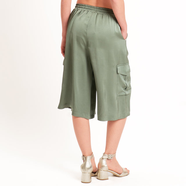 Motel-Bermuda cargo in satin elastico in vita - militare