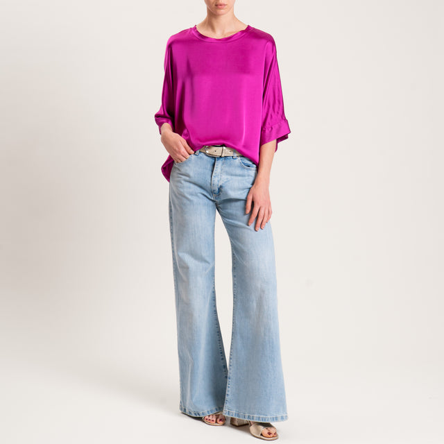 Blusa Motel de satén con mangas caídas - Color baya