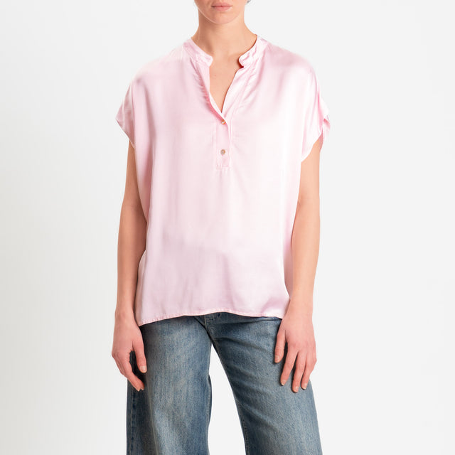 Motel-Blusa chester smanicata in satin - pink