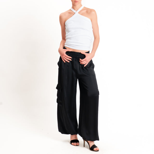 Motel-Pantalone cargo in satin elastico in vita - nero