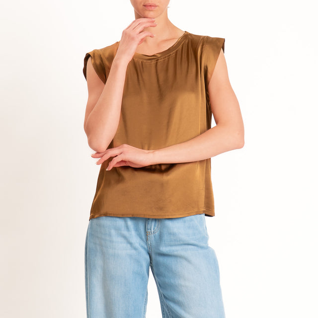 Motel-Blusa smanicata in satin viscosa elasticizza - tabacco