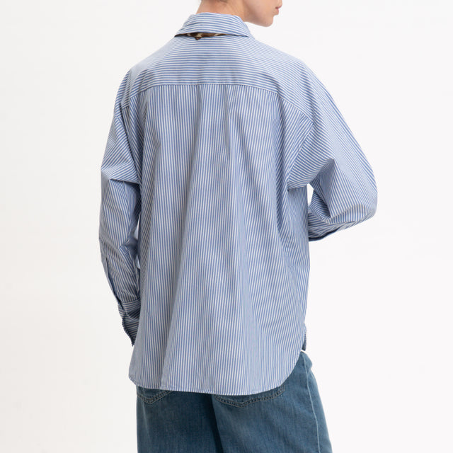 Motel-Camicia over a righe con foulard - bianco/azzurro/maculato