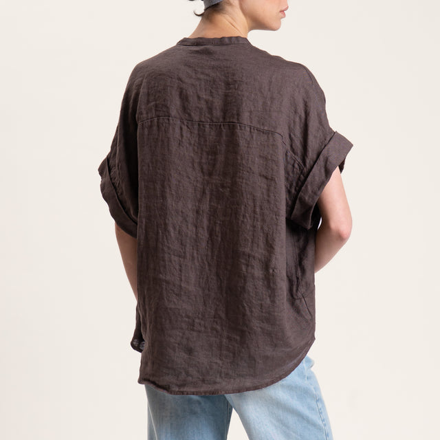 Motel-Camicia in lino mezza manica con spilla - moro
