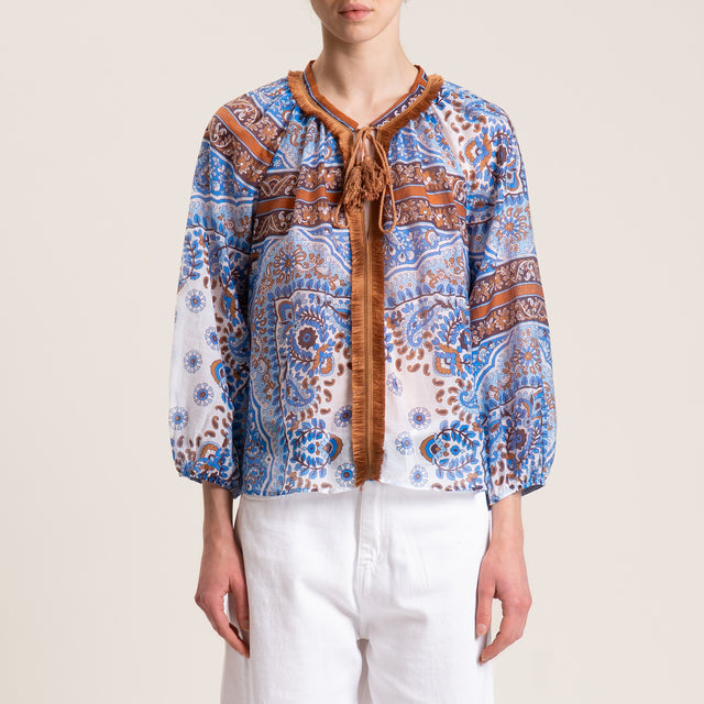 Motel-Blusa mussola lyocell fantasia con frange - royal/latte/cuoio