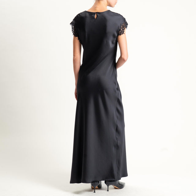 Motel-Abito in satin con pizzo spacco laterale - nero