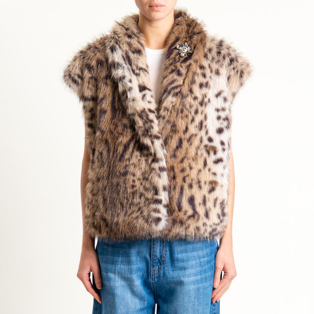 Motel-Gilet ecopelliccia animaliier con spilla - sand/moro